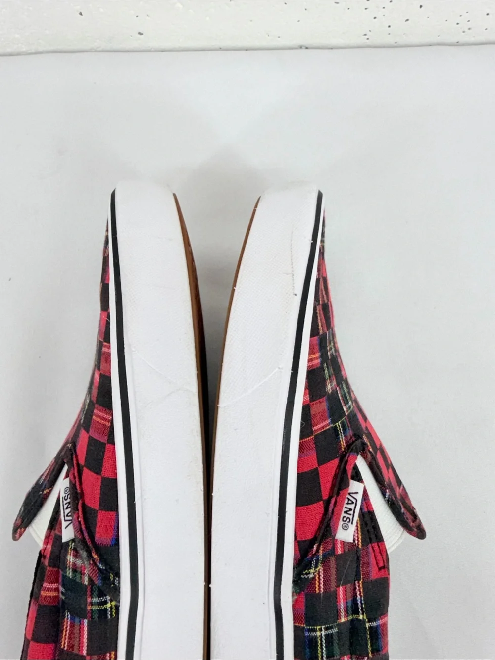 Vans ComfyCush Men’s 8 Women’s 9.5 red black plaid checkerboard Slip-On sneakers